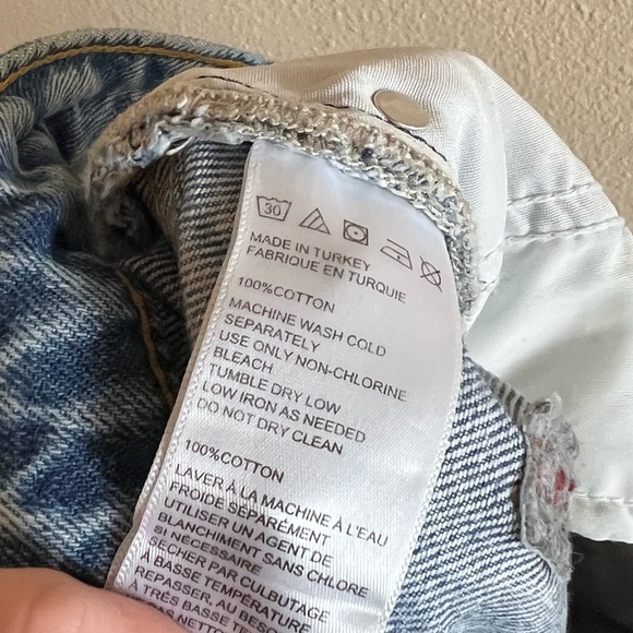 BDG Lightwash High Waisted Raw Hem Wide Leg Jean 27 - Picture 8 of 10